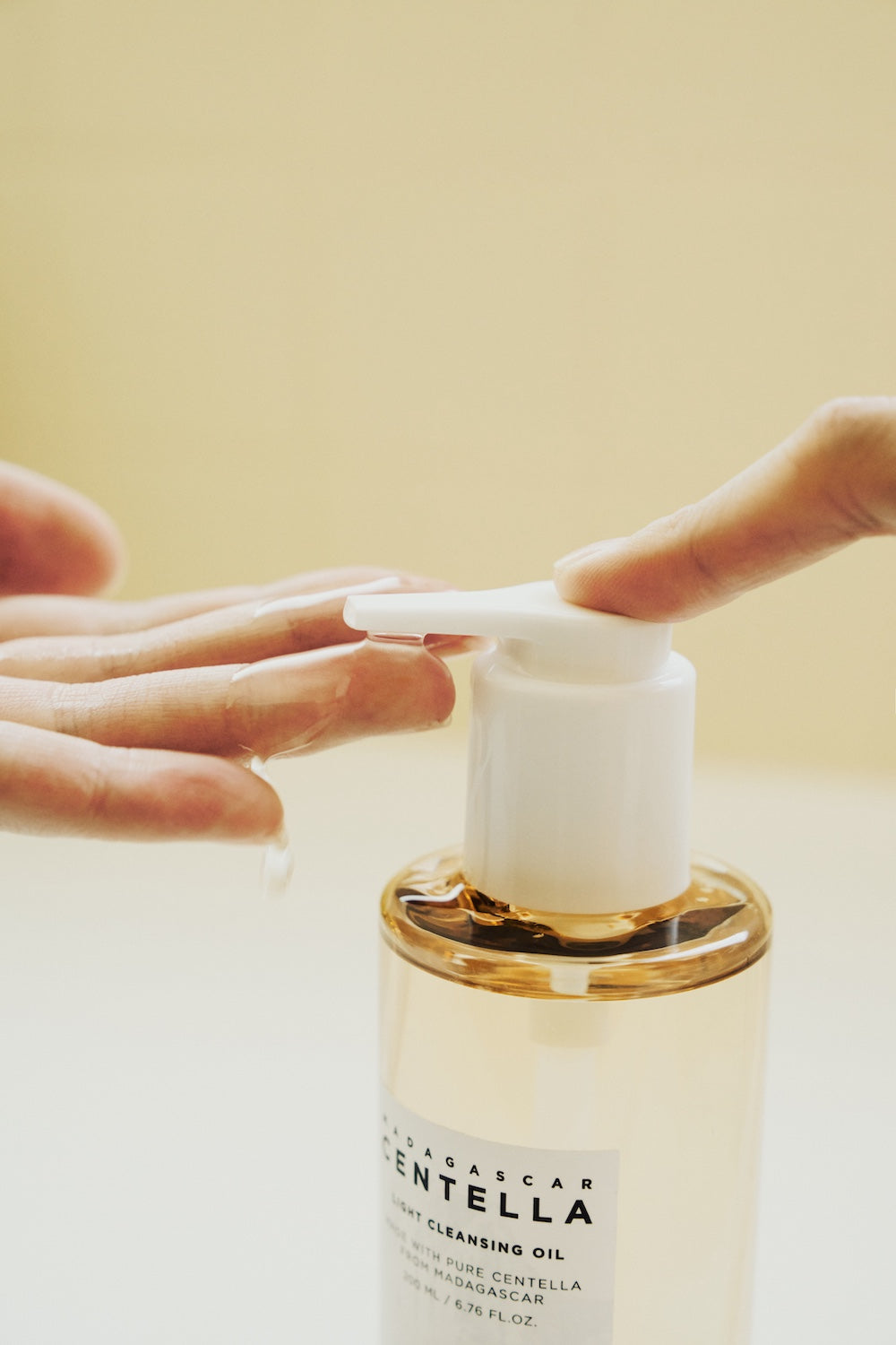 Skin1004 Madagascar Centella Light Cleansing Oil - 2 Size